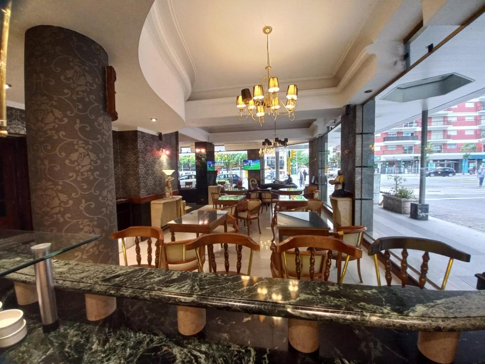 瓦雷斯酒店 马德普拉塔 外观 照片